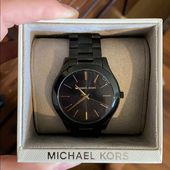Michael Kors watch - Picture 3 of 3